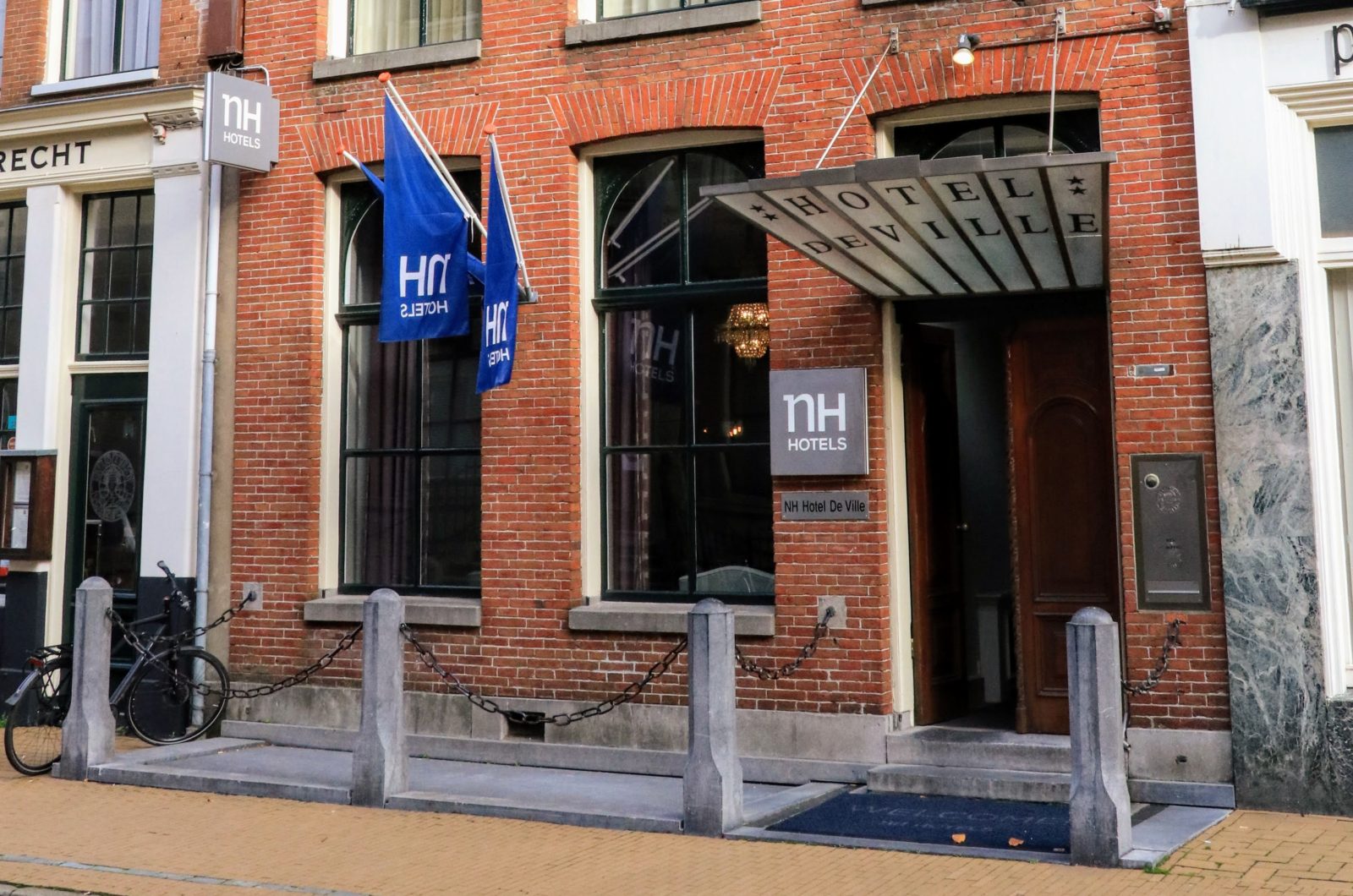 NH Hotel De Ville ****