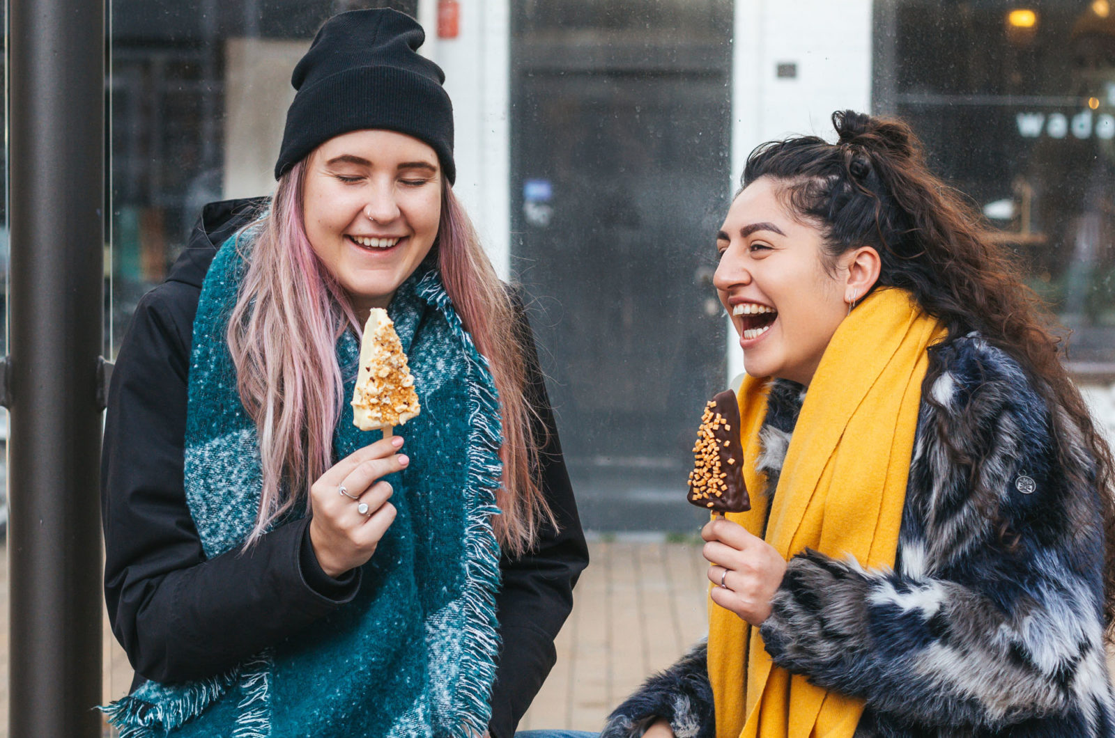 Lokaal product: De Tjieskeek on a stick van Wadapartja